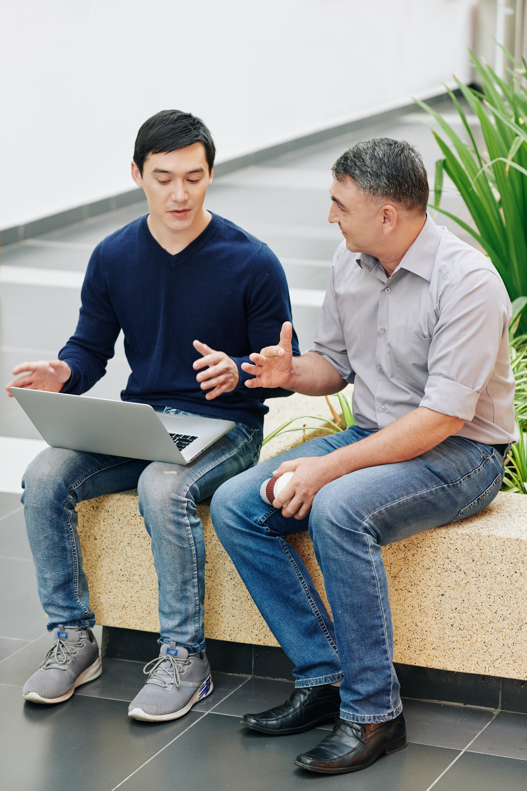 Entrepreneur Offering Mentoring Advice